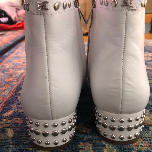 Sam Edelman White Ankle Boot - Picture 2 of 5